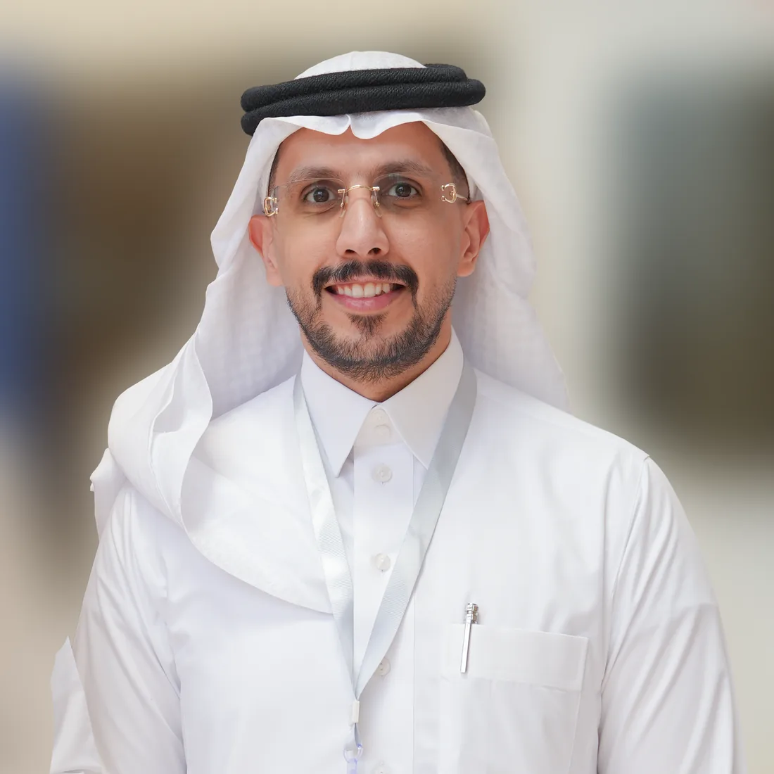 د. محمد آل مقبول - استشاري أمراض وجراحة اللثة